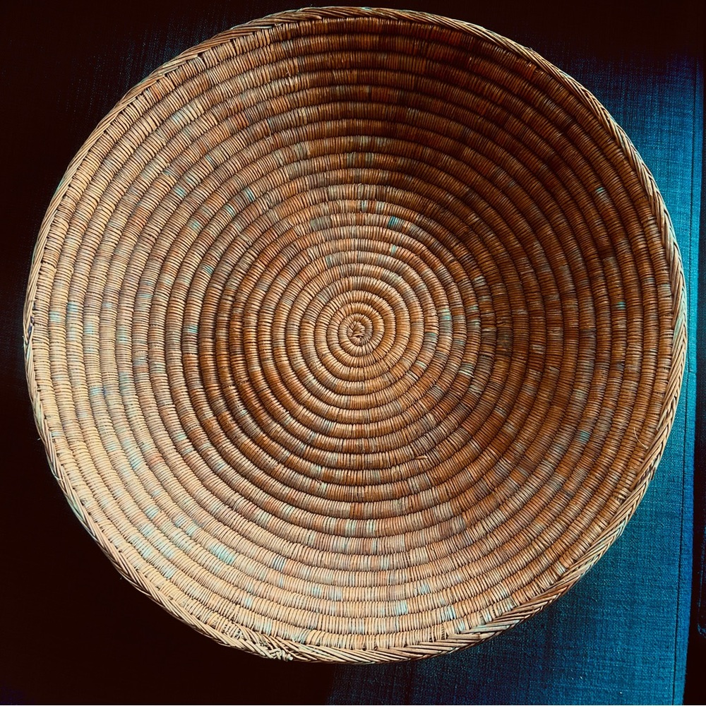Vtg Large Native American Handwoven Coiled Ceremonial Basket Rustic #0916255
